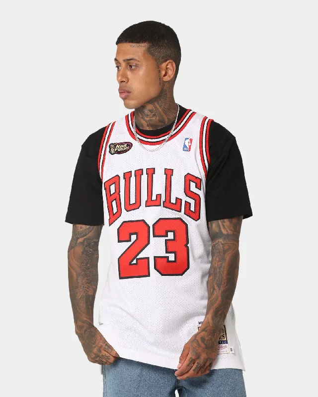 Mitchell & Ness Chicago Bulls '97-98 Jersey White Gold Jersey Tee