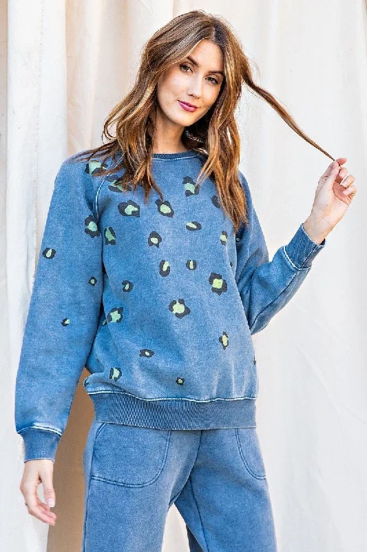 Long Sleeve Leopard Print Washed Terry Sweatshirt Hoodie with Thumb Holes Functional Cozy Long Sleeve Leopard Print Washed Terry Sweatshirt Hoodie with Thumb Holes Functional Cozy