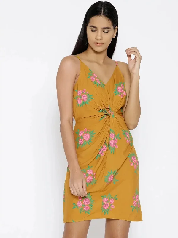 Front twist strap printed dress in Mustard Tunics Gym athletic