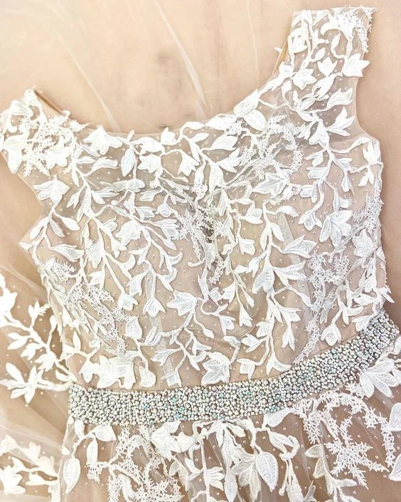 Elegant Ivory Lace Appliqued Long Prom Dress Formal Dress    cg20555
