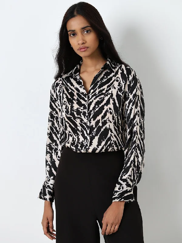 Wardrobe Black Abstract Design Shirt Zippered Buttoned Snapped