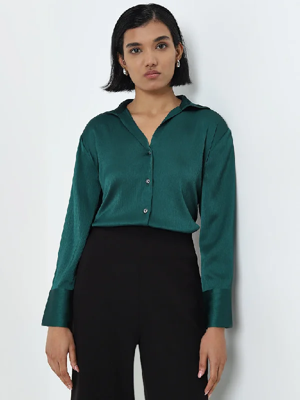Wardrobe Green Self Design Shirt Fitted T-Shirt Seamless Stretchy